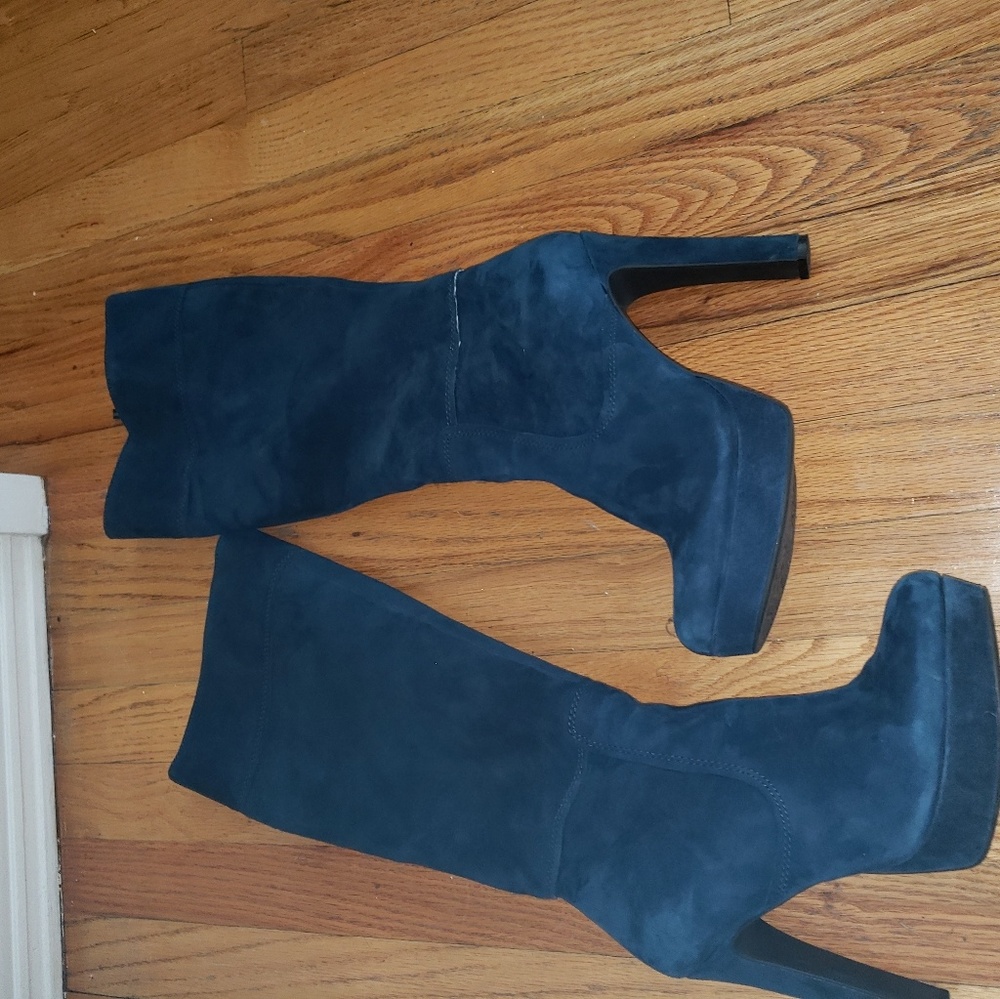 BLUE SUEDE LONG BOOTS